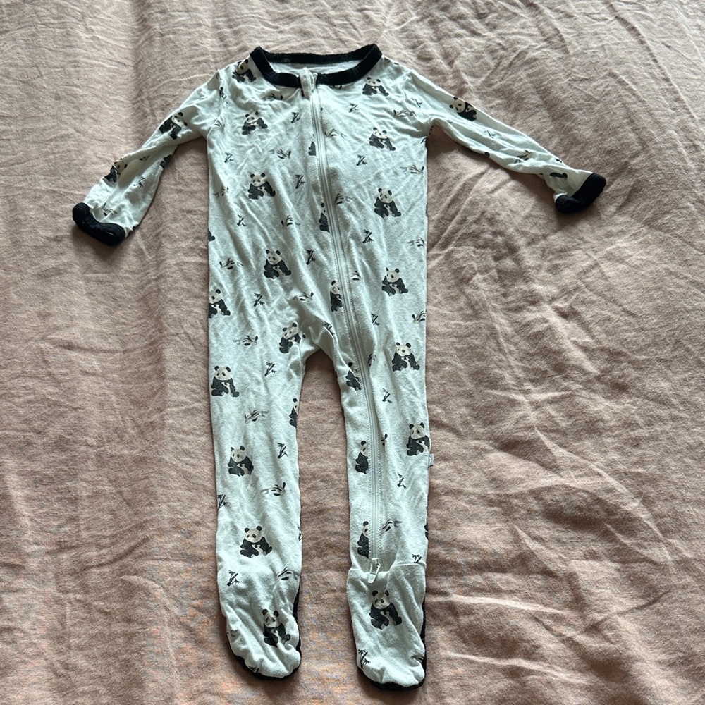 Kyte baby panda bamboo footie 6-12 months